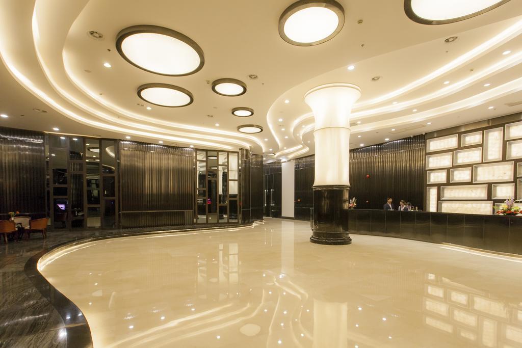 Golden Palm Hotel Чжухай Екстер'єр фото
